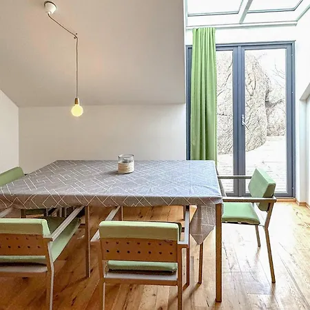 2 Bedroom Awesome In *