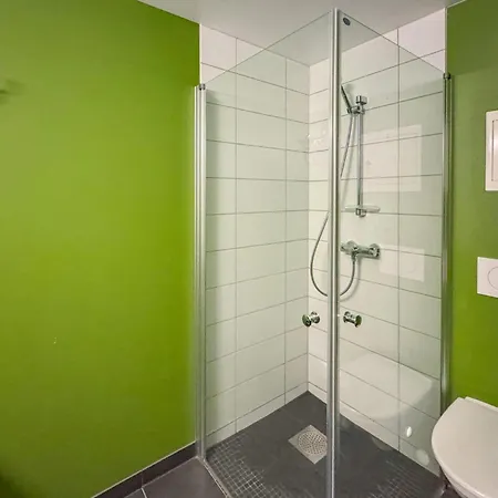 2 Bedroom Awesome In 公寓 *