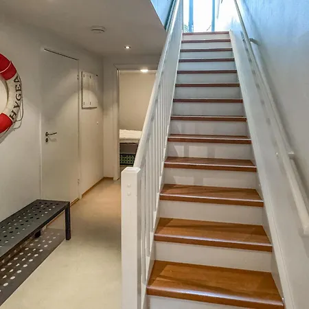 Apartman 2 Bedroom Awesome In