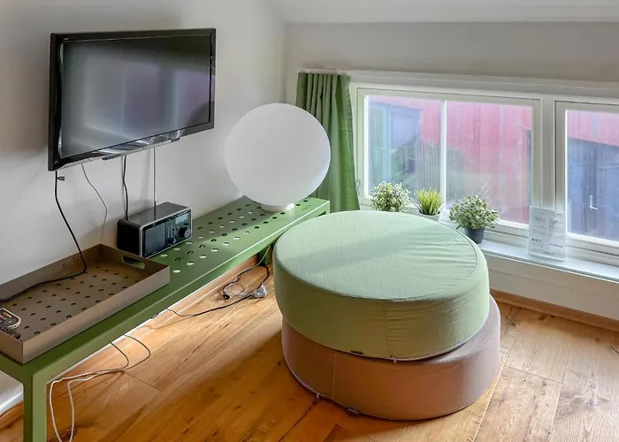 Lägenhet 3 Bedroom Amazing In Søgne